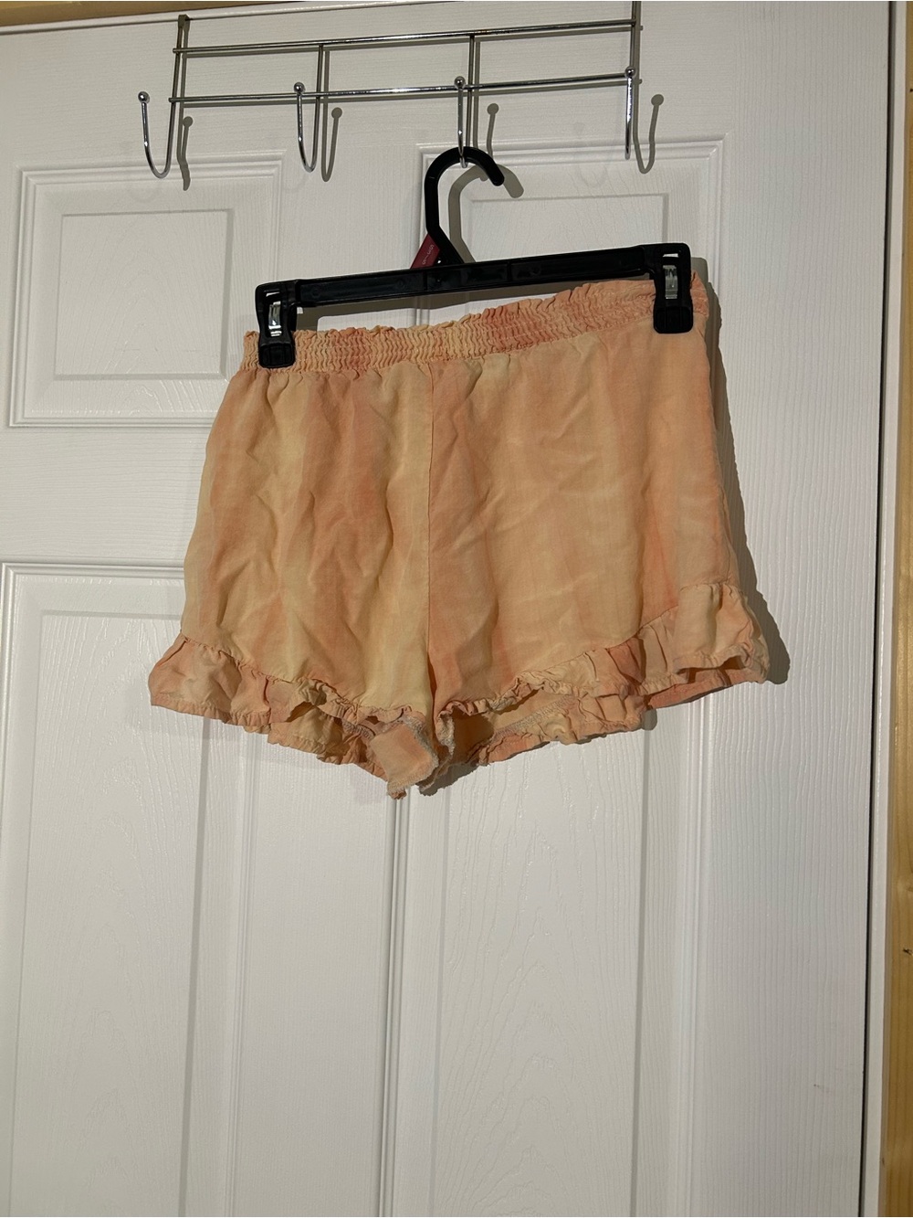 Sadie & Sage Peach Ruffle Hem High-Waist Shorts